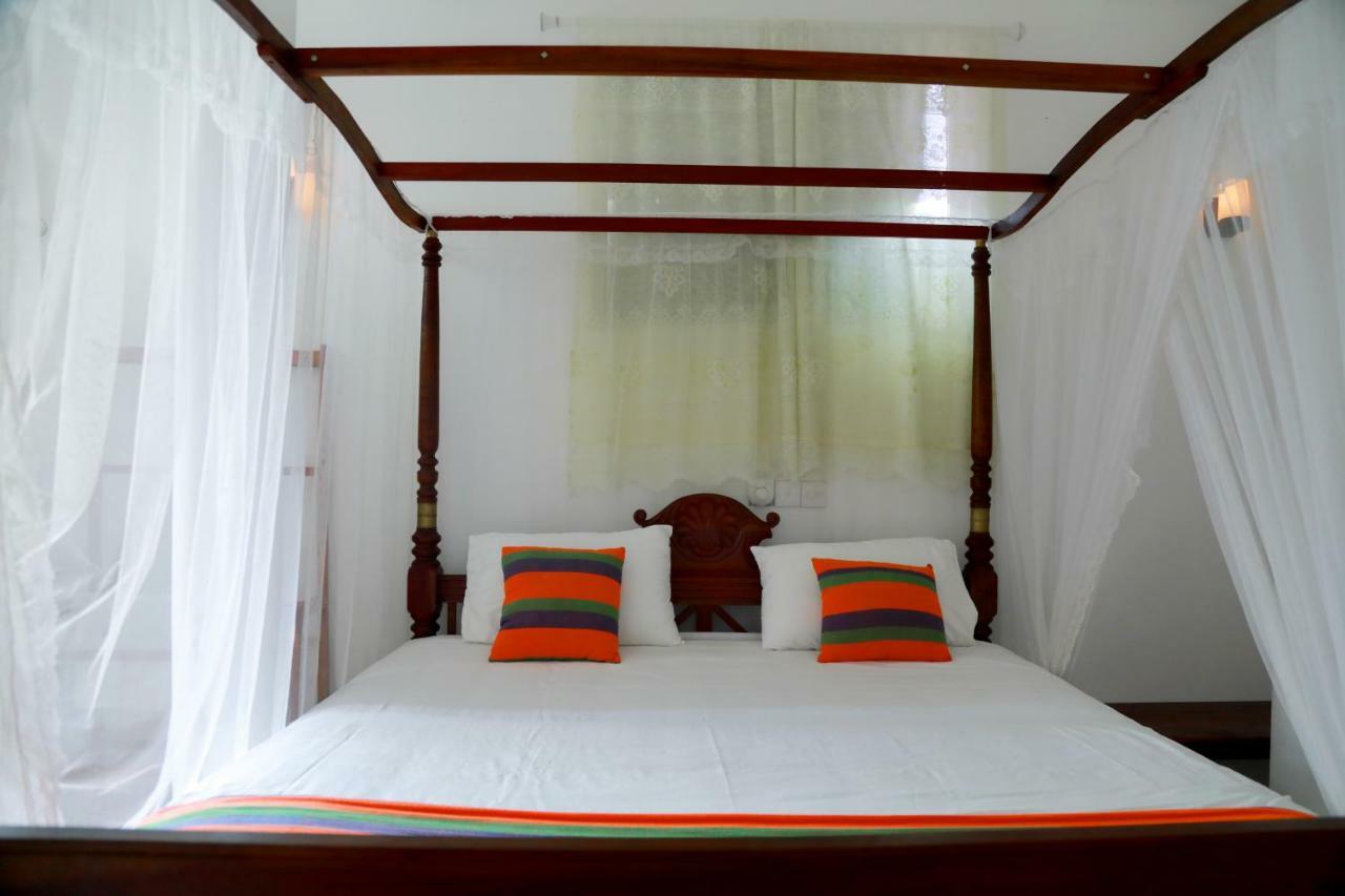 Nisala Guest Hotel กอลล์ ภายนอก รูปภาพ