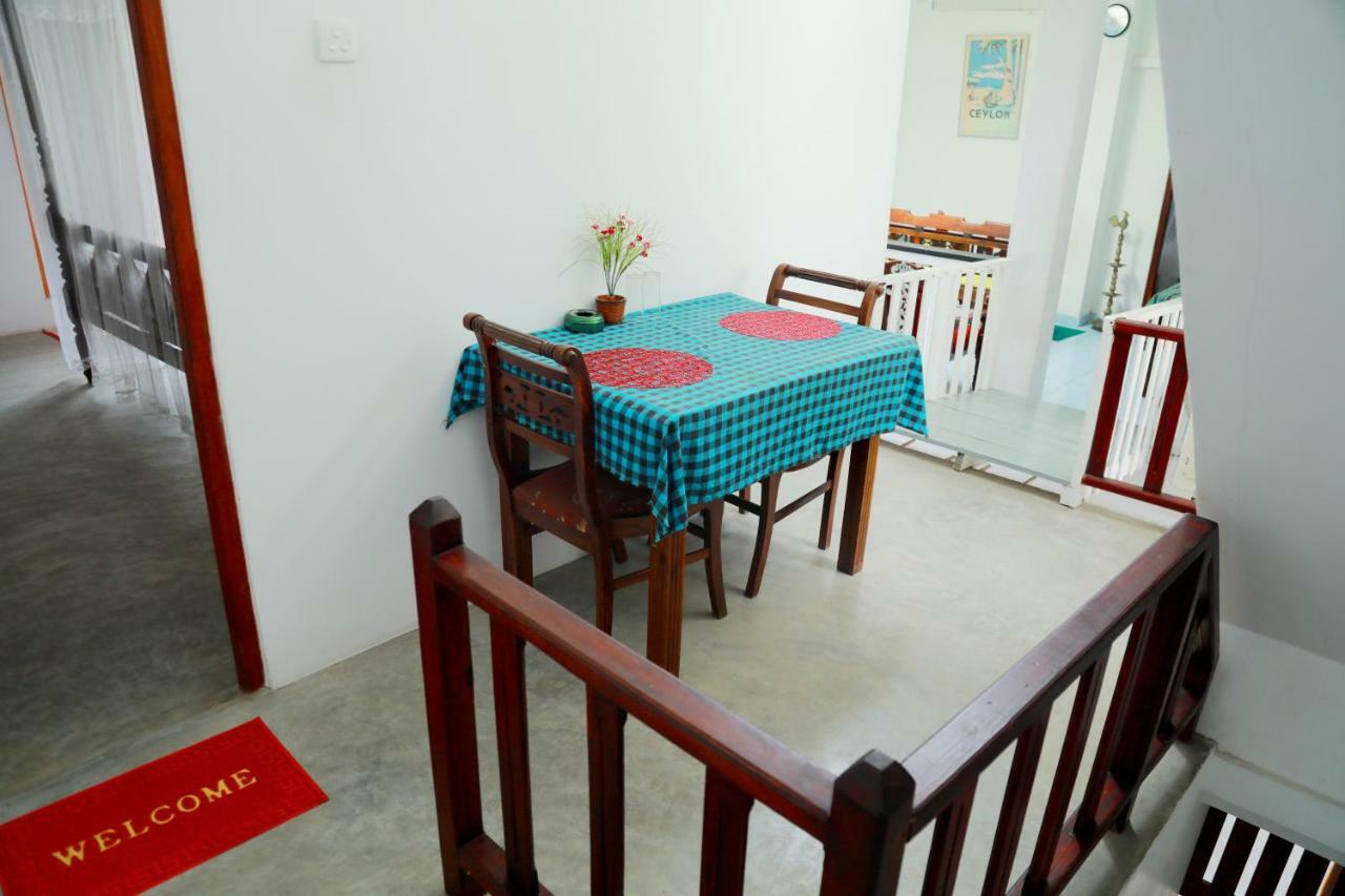 Nisala Guest Hotel กอลล์ ภายนอก รูปภาพ